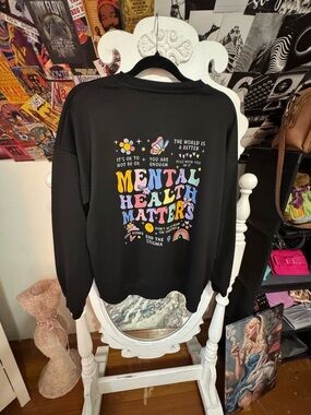 Mental Health Matters Graphic Sweatshirt - Black
